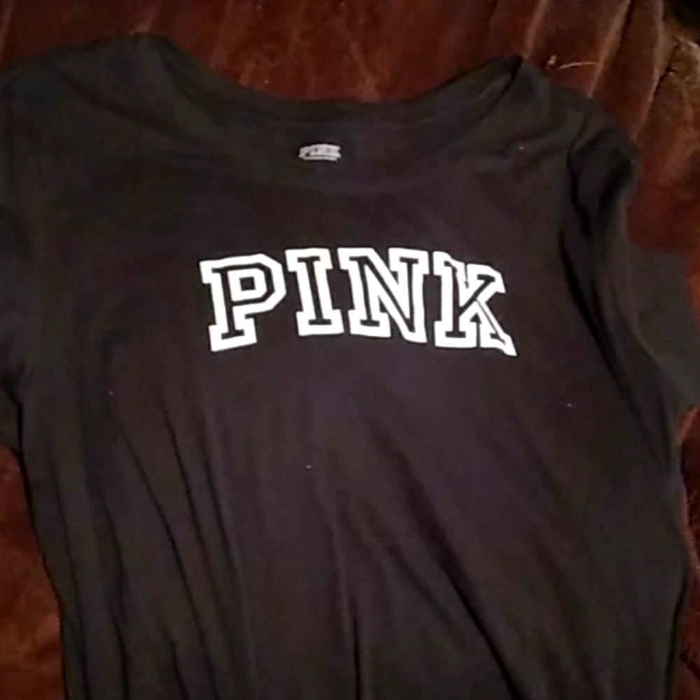 Victoria pink t-shirt